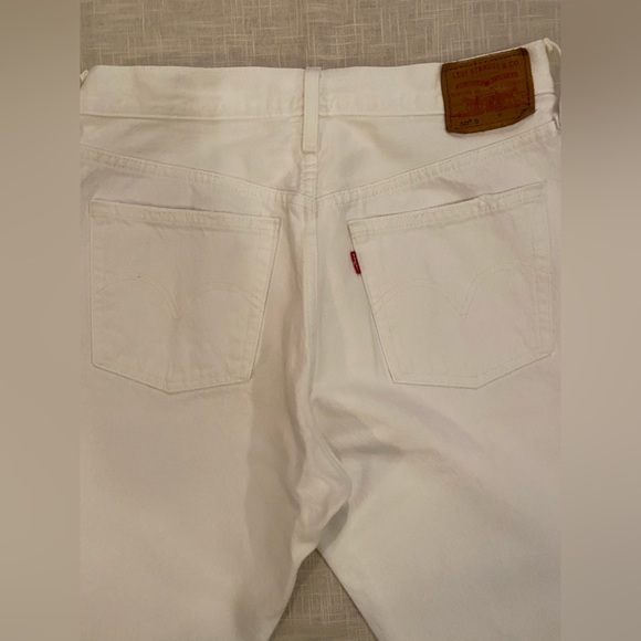 Levi Women’s 501 S Jeans - Picture 4 of 4